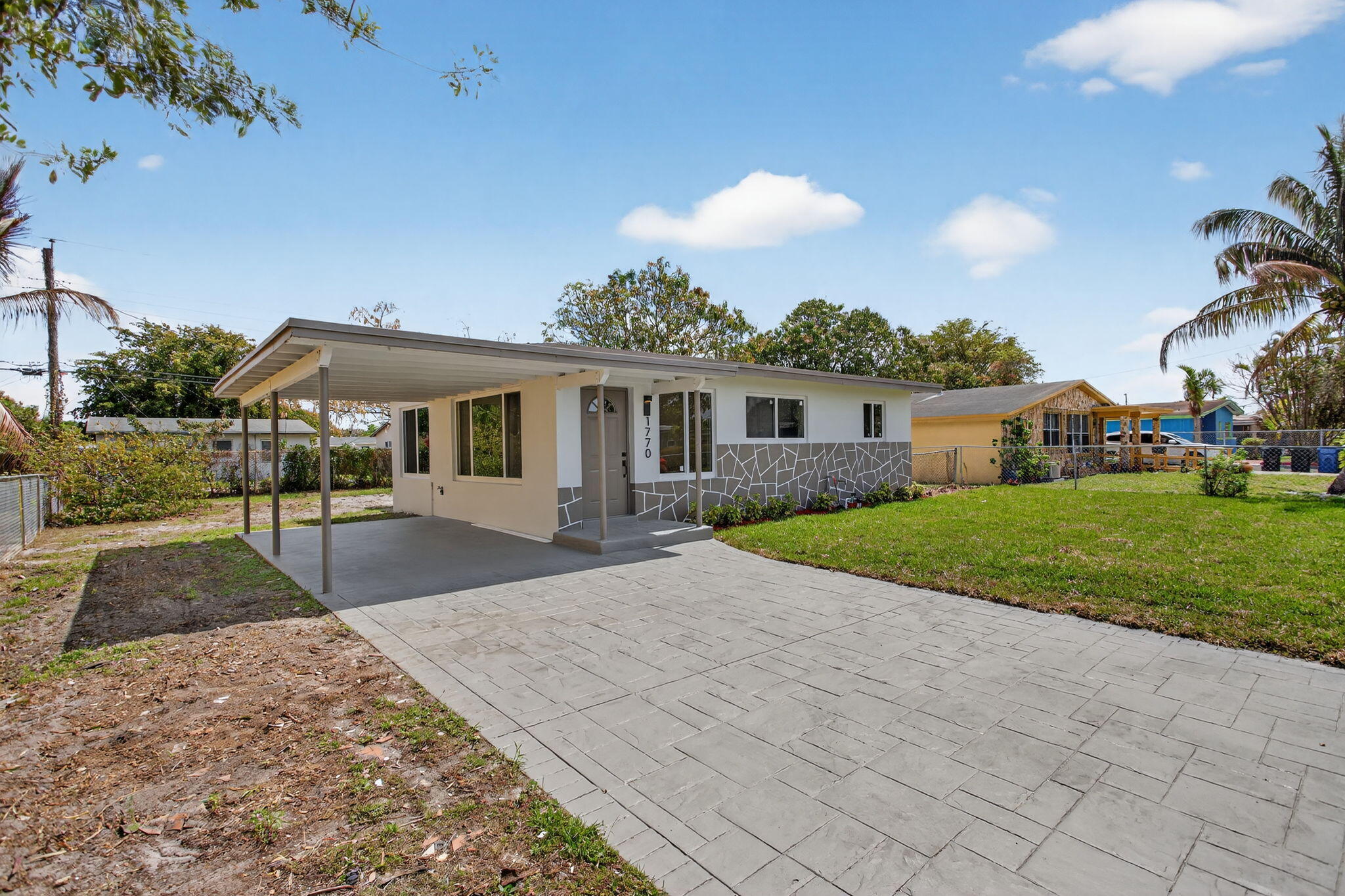 LAKE AIRE ESTATES - Residential