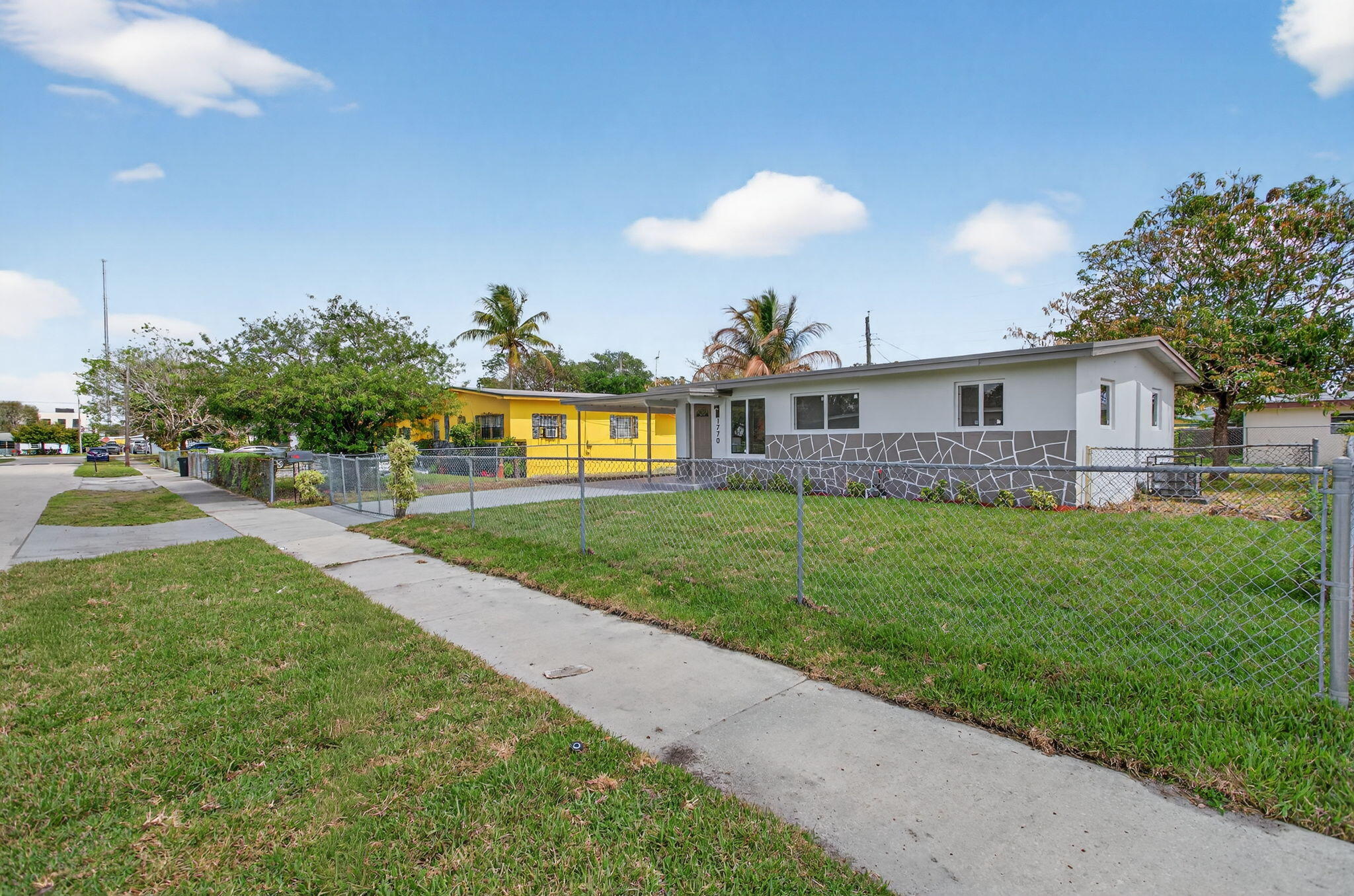 LAKE AIRE ESTATES - Residential