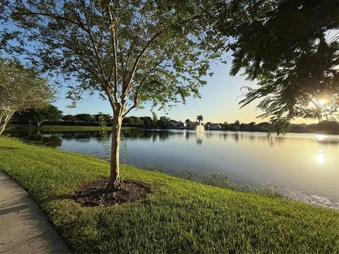 Tiny photo for 9237 9th Place #9237, Plantation, FL 33324 (MLS # F10555477)