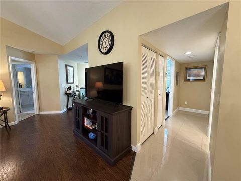 Tiny photo for 9237 9th Place #9237, Plantation, FL 33324 (MLS # F10555477)