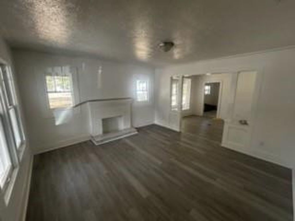 Photo of 516 S 11th Street #FRONT, Fort Pierce, FL 34950 (MLS # F10552843)