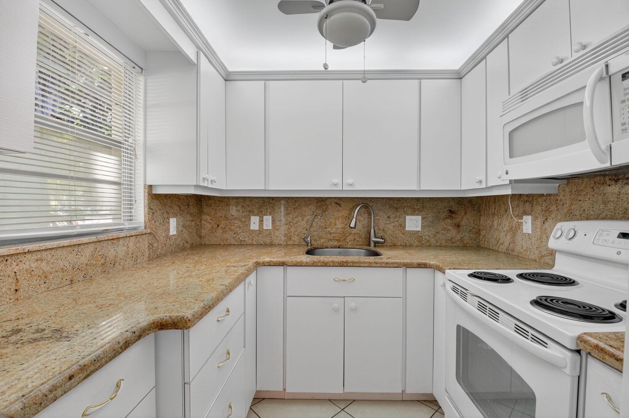 108 Upminster E