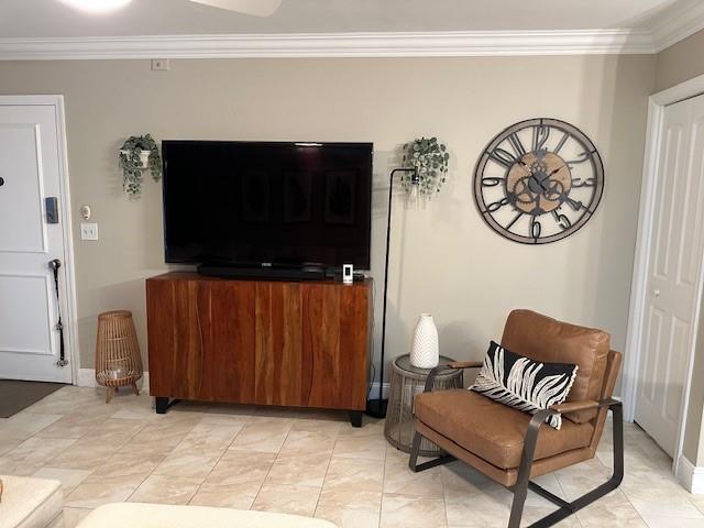 110 Cypress Club Dr 101