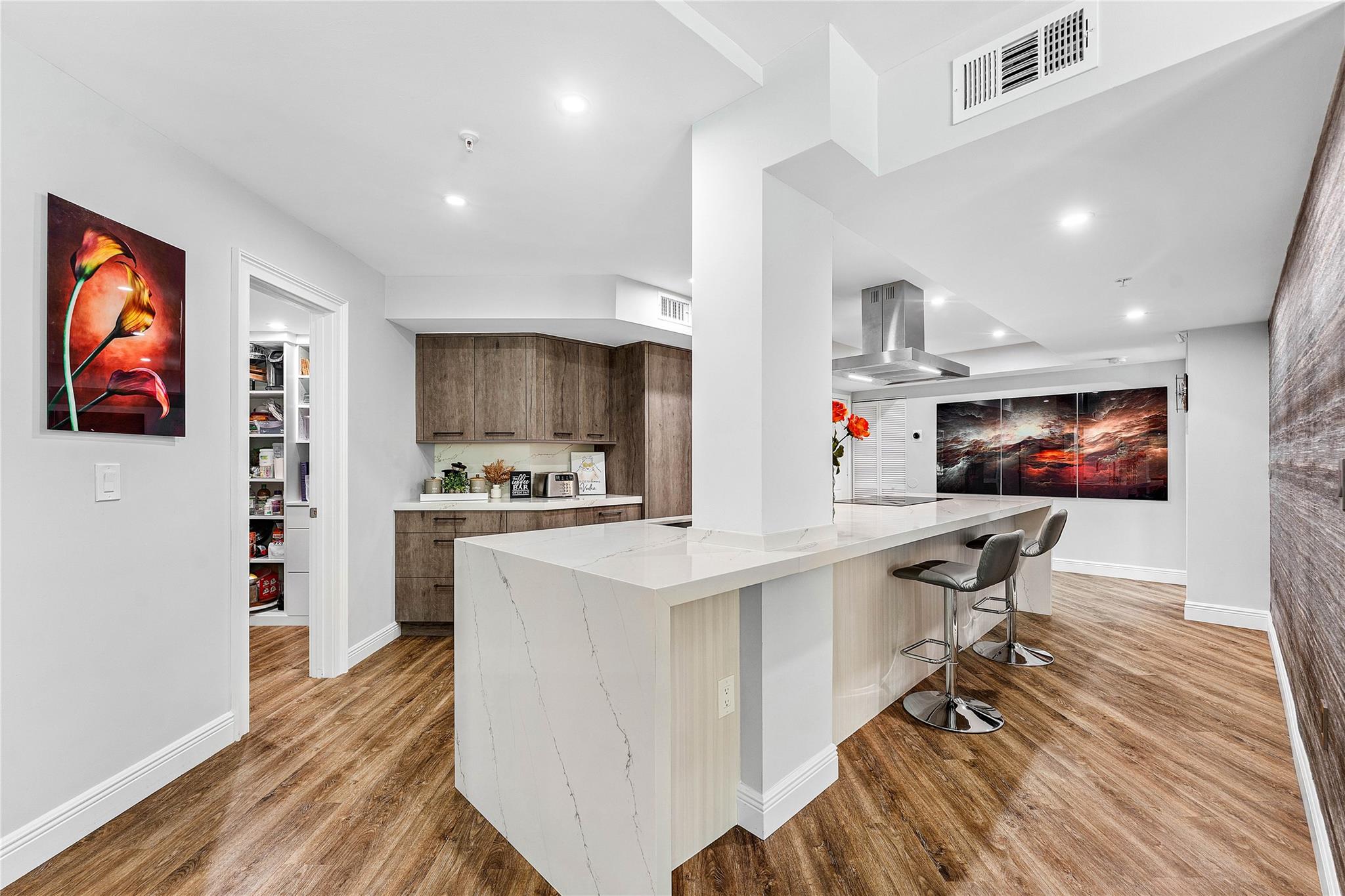 View photos, virtual tours, details... 99 SE Mizner Blvd 231