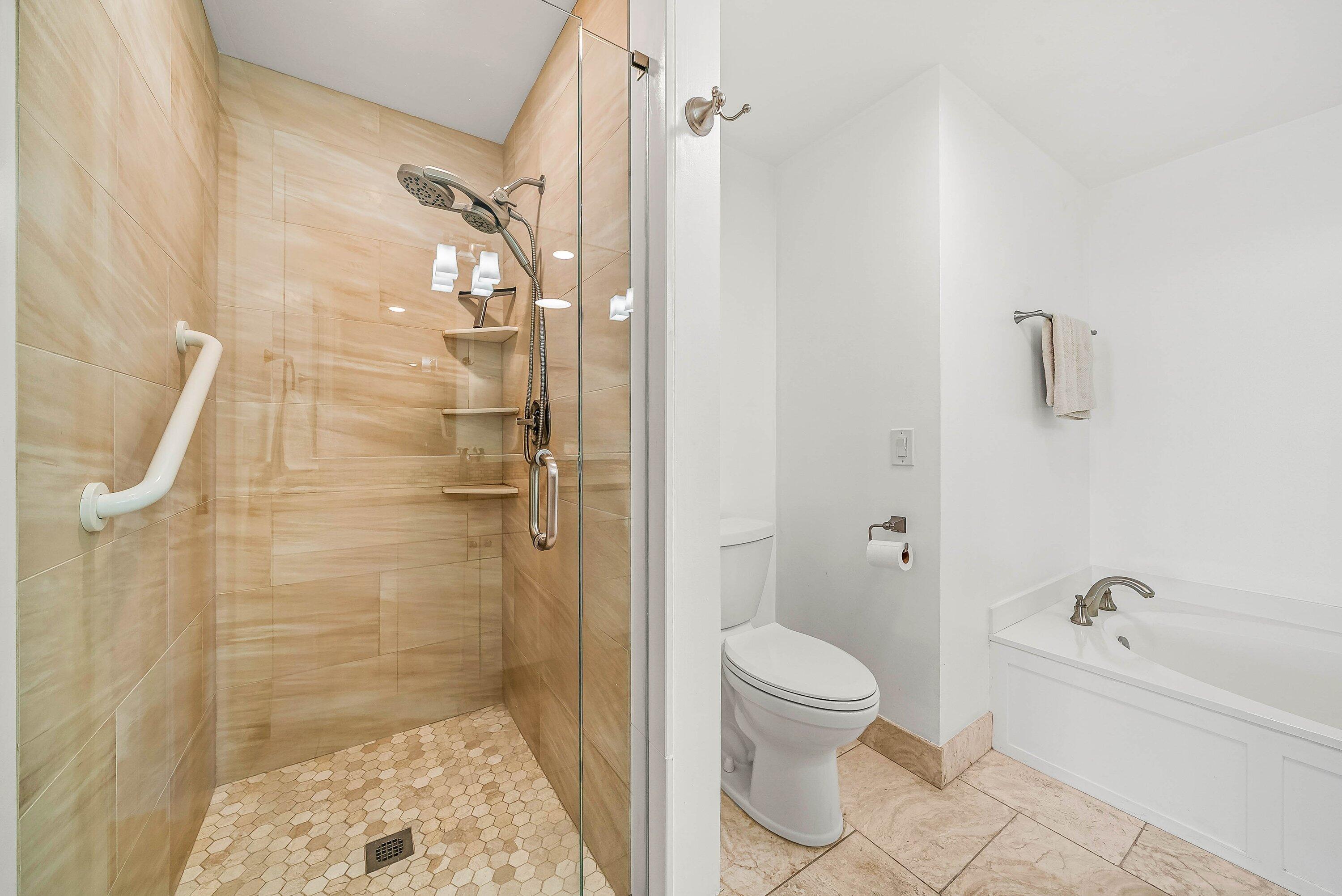 MARINA AT TWELVE OAKS CONDO - Residential