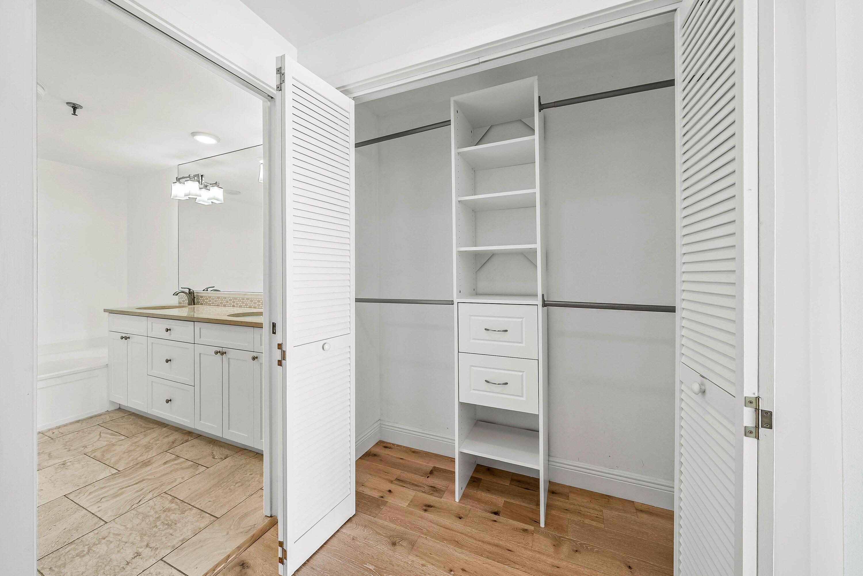 MARINA AT TWELVE OAKS CONDO - Residential