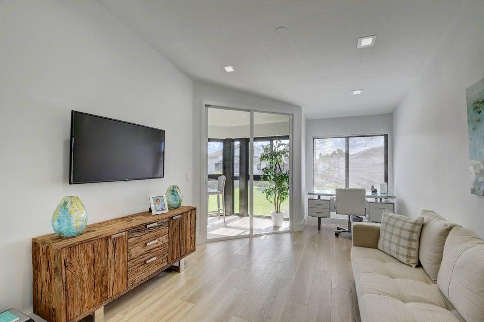 GLENEAGLES CONDO VI - Residential