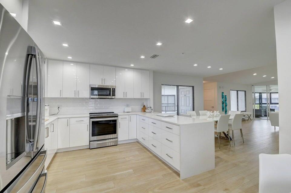 GLENEAGLES CONDO VI - Residential