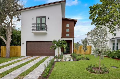 A home in Lake Worth Beach