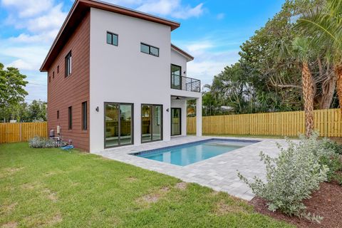 A home in Lake Worth Beach