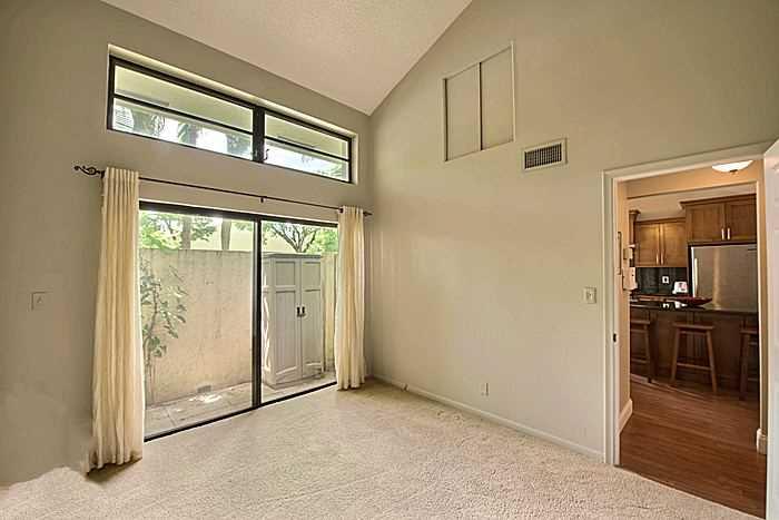 LOFTS OF OAKLAND PARK - Residential