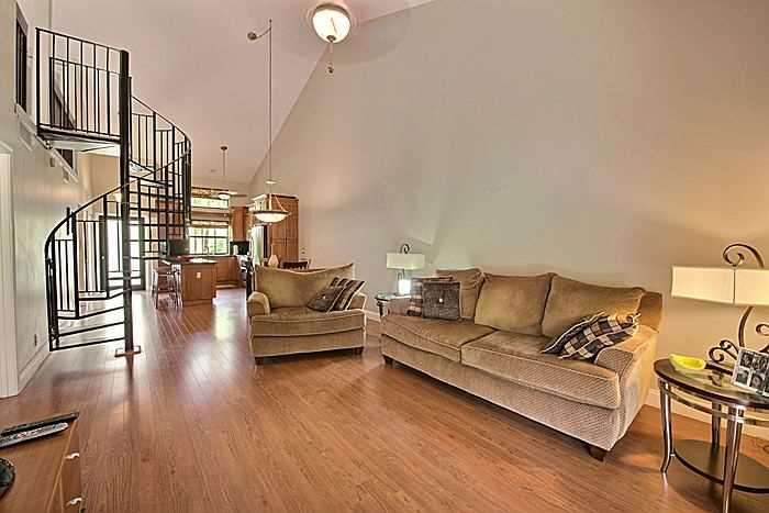 LOFTS OF OAKLAND PARK - Residential