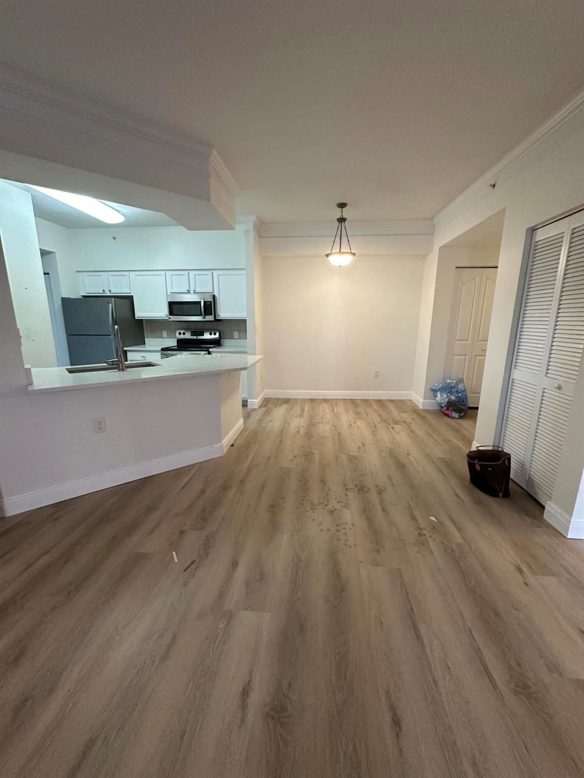 MEZZANO - Residential Lease