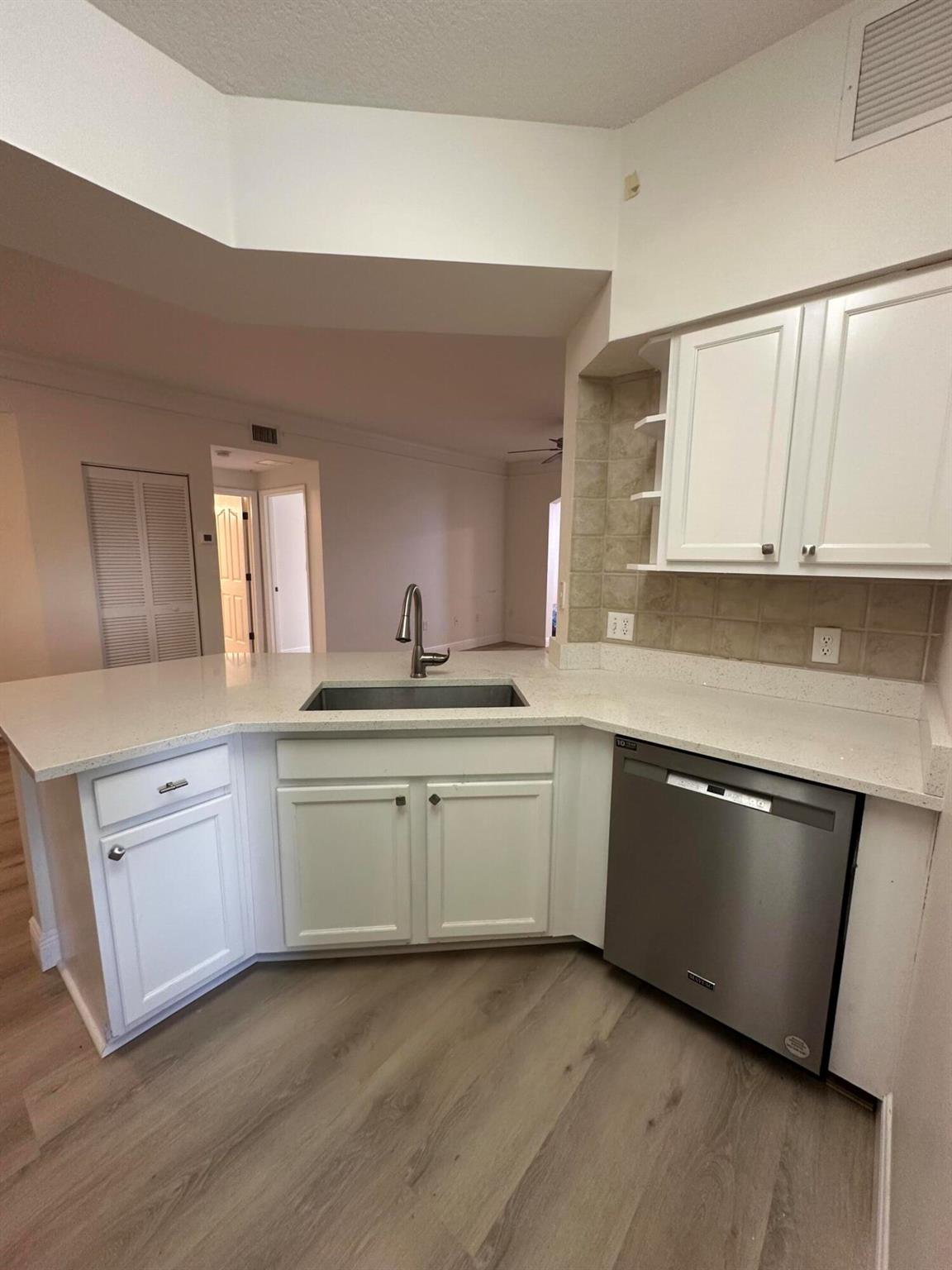 MEZZANO - Residential Lease