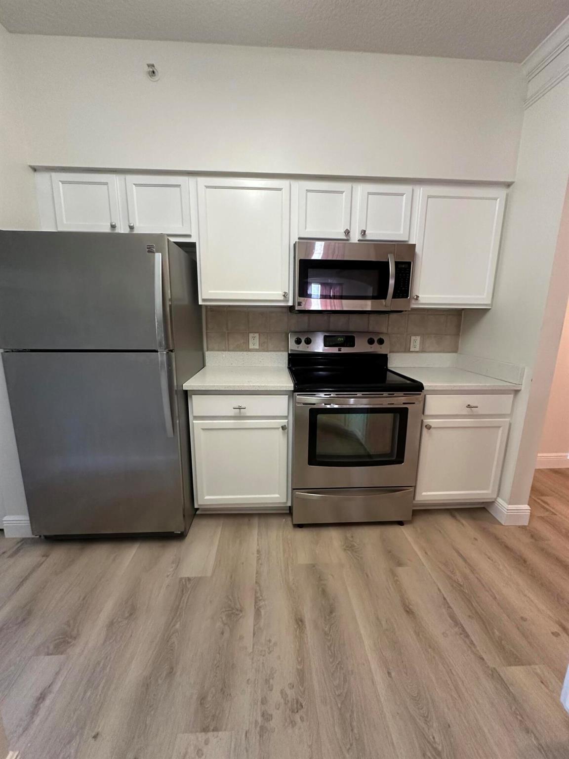 MEZZANO - Residential Lease