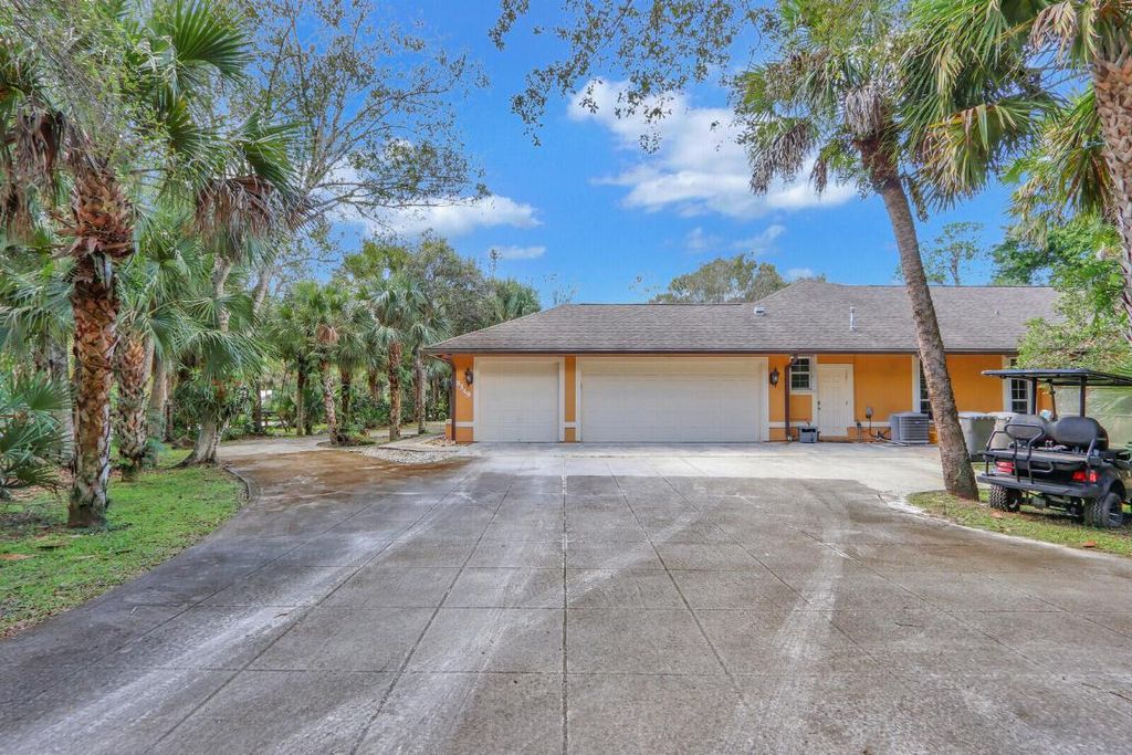 Photo of 8349 150th Court N, Palm Beach Gardens, FL 33418 (MLS # R10960611)