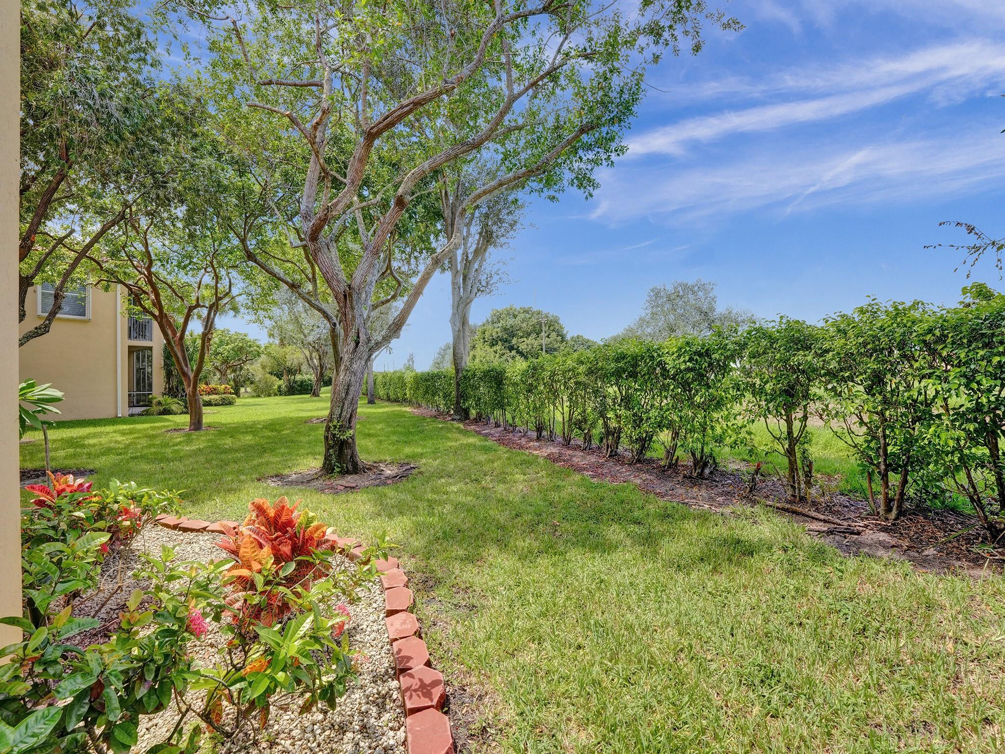 Coral Lakes - Residential