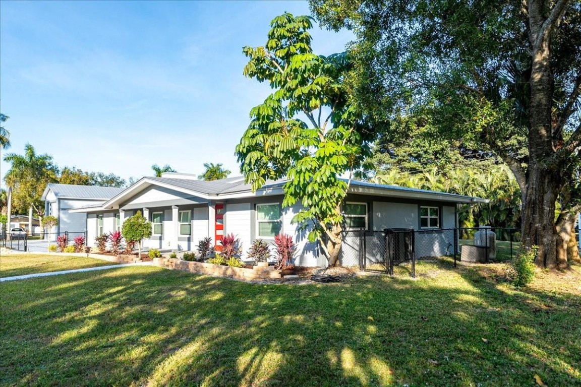 Cardinal Glades - Residential