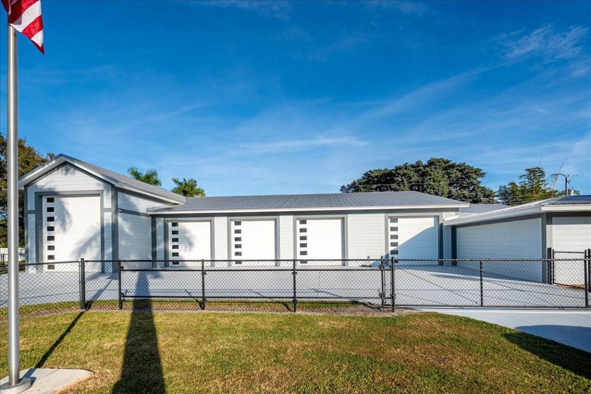 Cardinal Glades - Residential