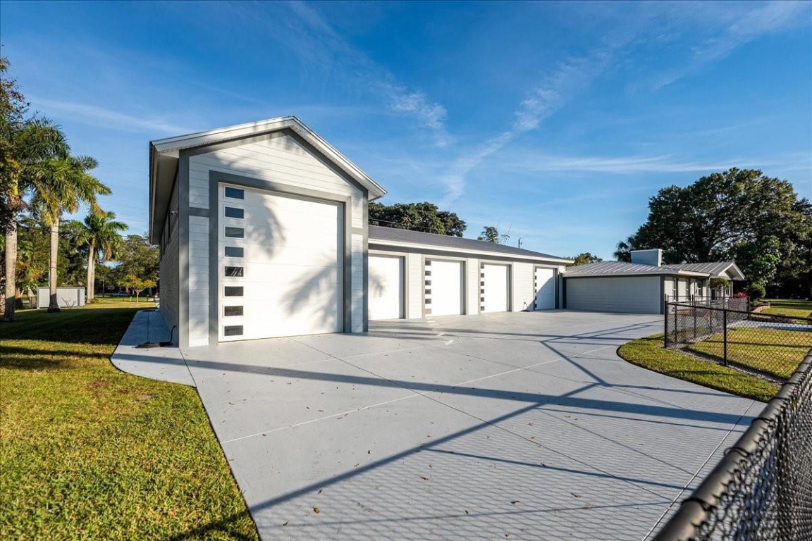 Cardinal Glades - Residential