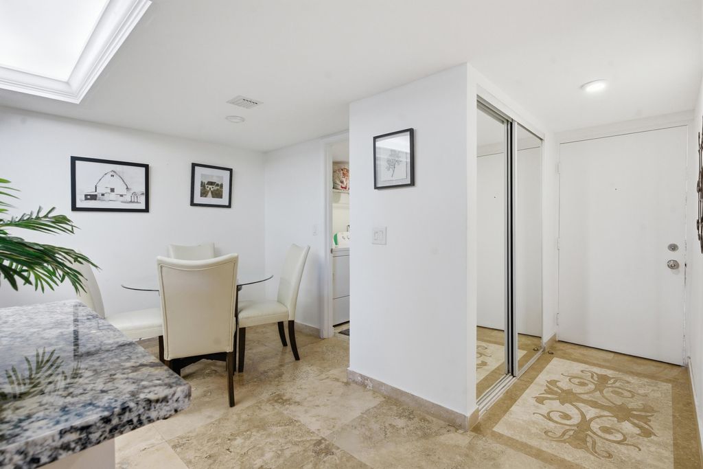 Photo of 825 Egret Circle #104, Delray Beach, FL 33444 (MLS # B26031900)