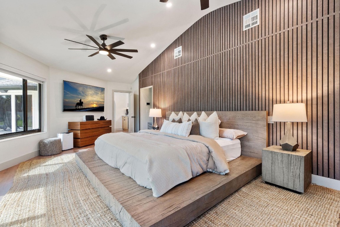 PEBBLE CREEK AT JACARANDA - Residential