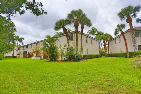 Townhouse in Coconut Creek FL 5760 48th Ave 42.jpg