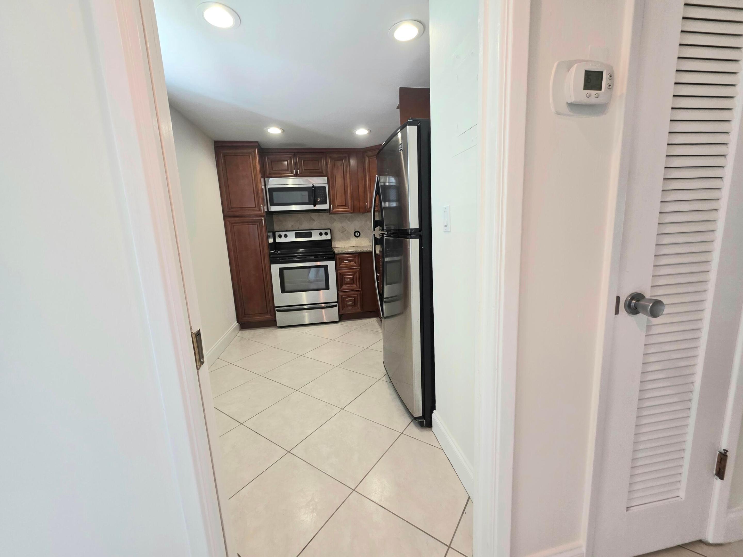 NO 3 PALM-AIRE AT CORAL KEY - Residential Lease