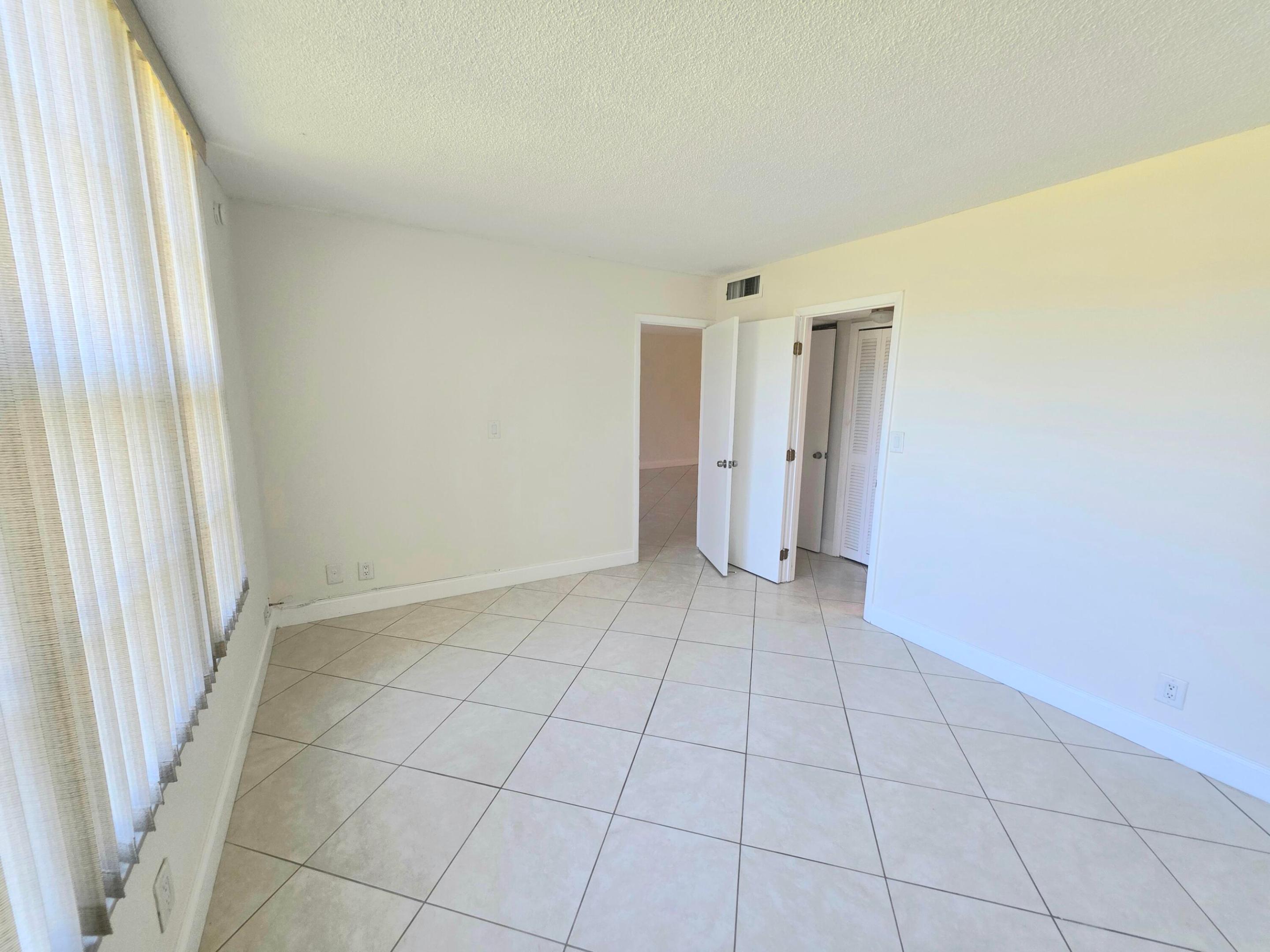 NO 3 PALM-AIRE AT CORAL KEY - Residential Lease