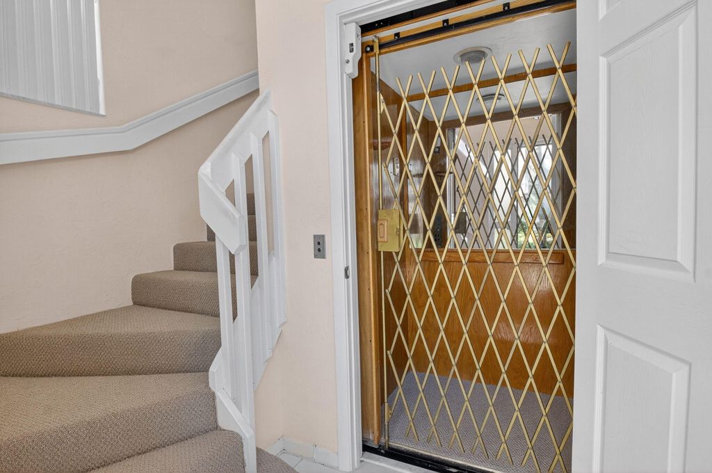 Photo of 5203 Europa Drive #M, Boynton Beach, FL 33437 (MLS # R11138405)