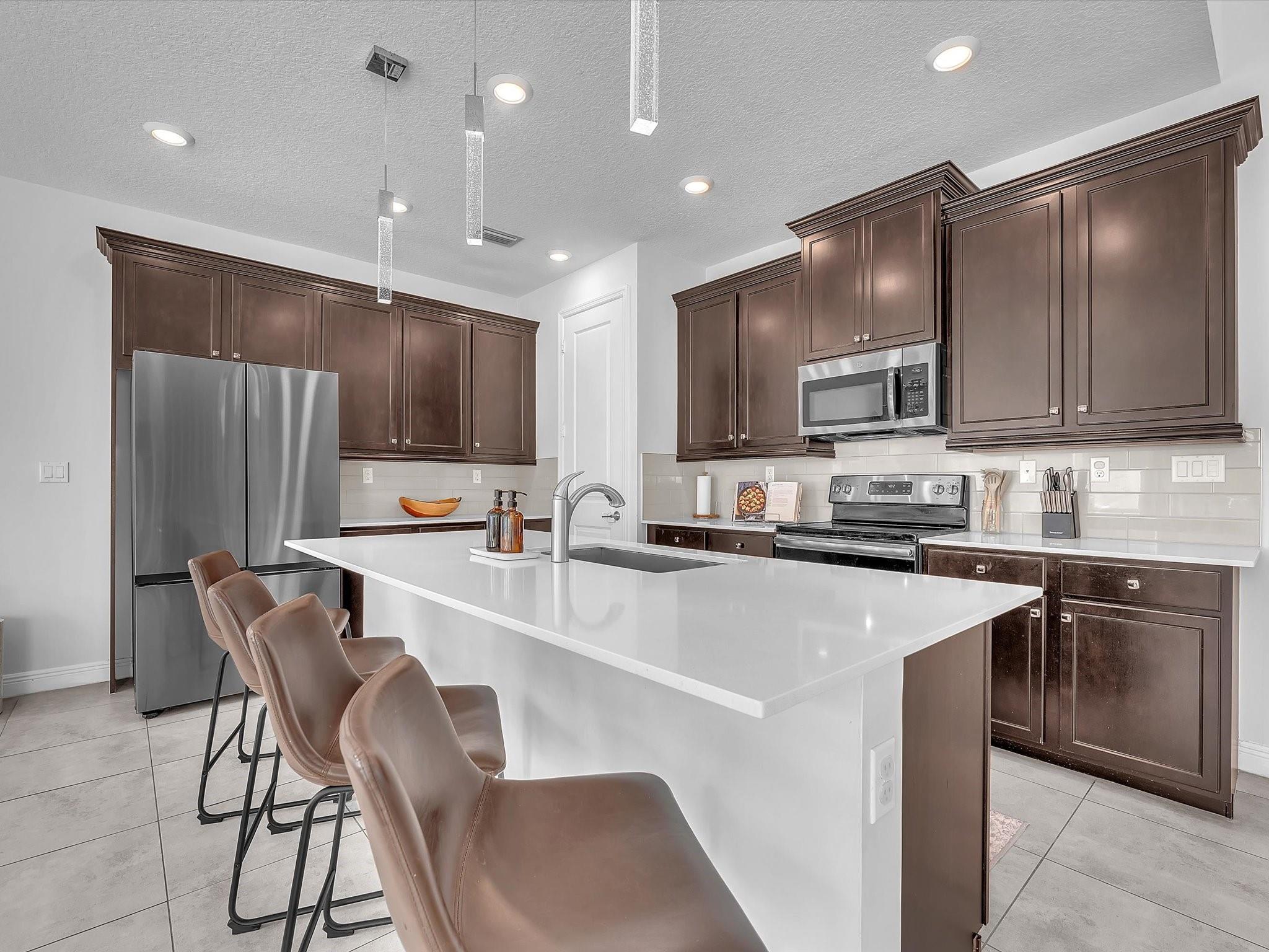1130 Rio Ct