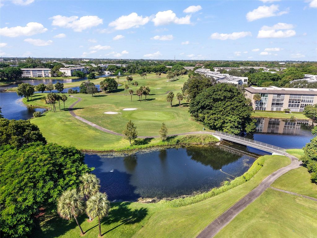 Photo of 3203 Portofino Pt #M1, Coconut Creek, FL 33066 (MLS # F10532527)