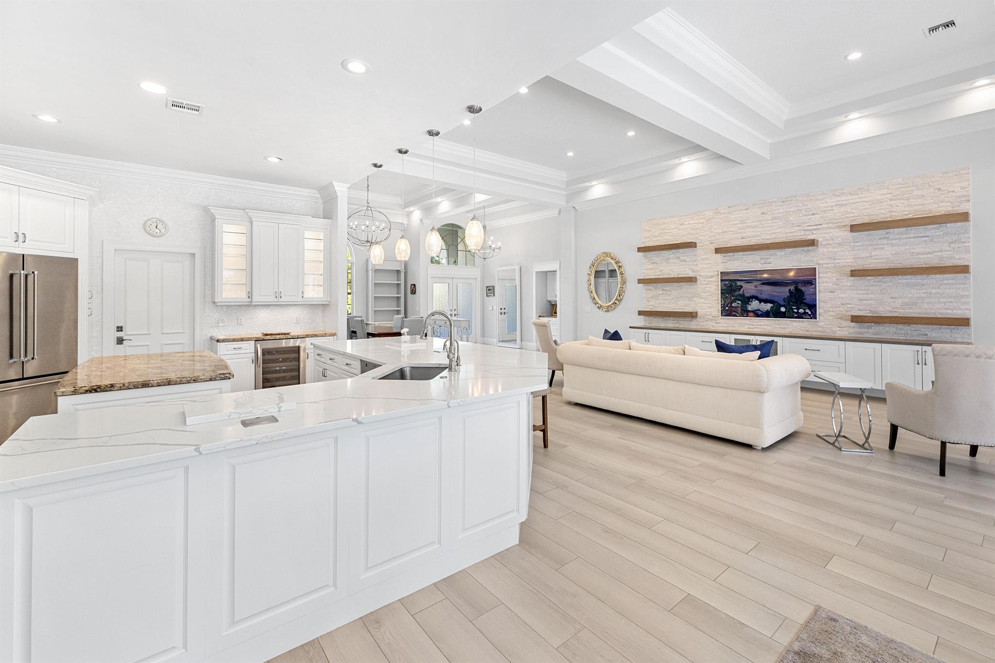 LOXAHATCHEE POINTE - Residential