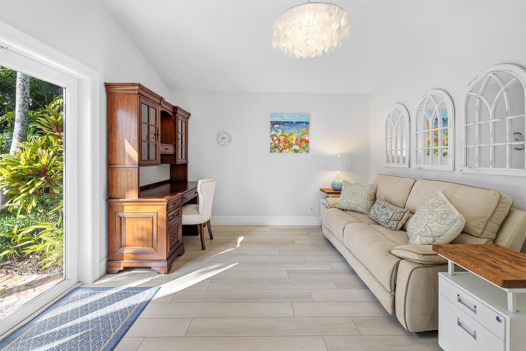 LOXAHATCHEE POINTE - Residential