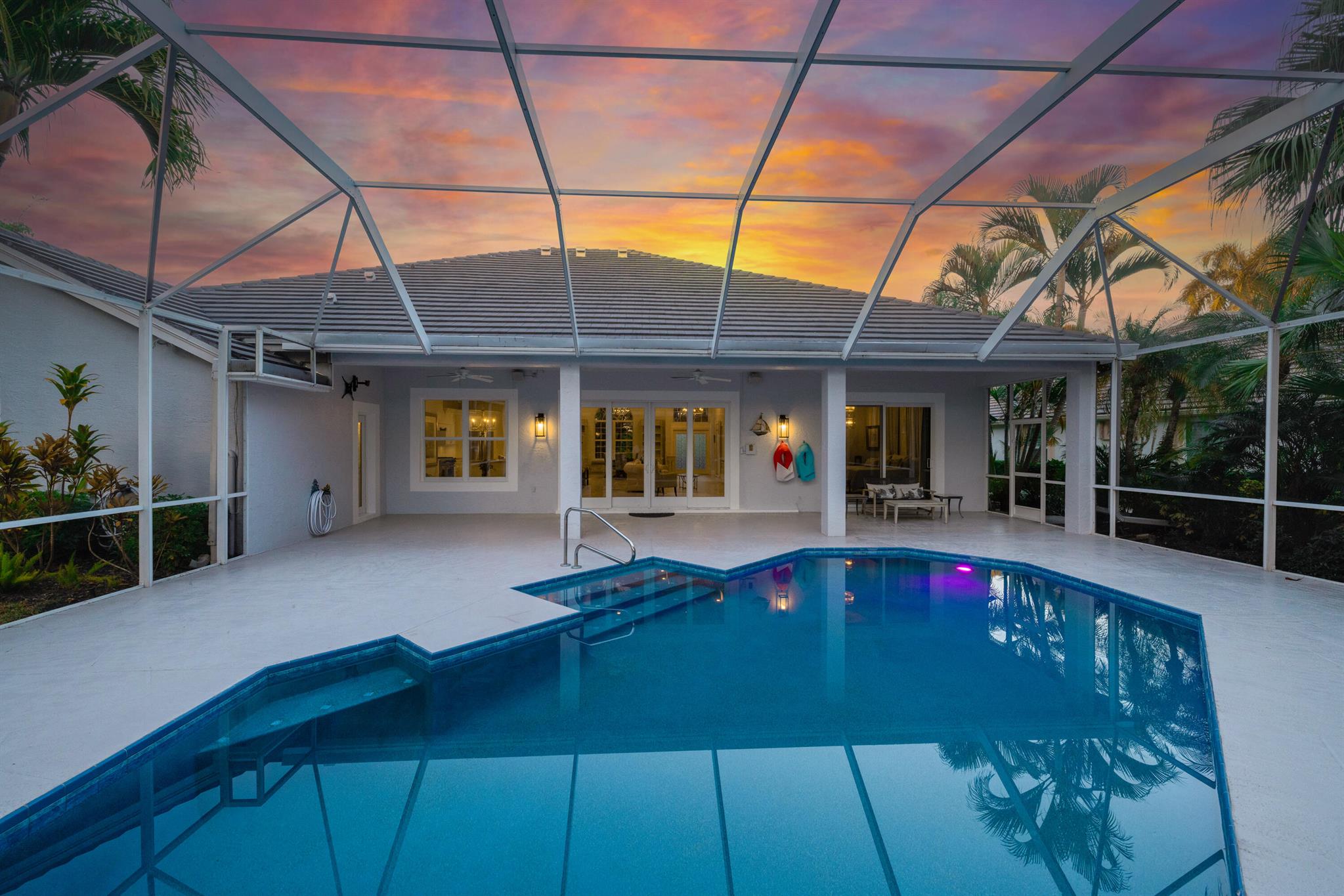 LOXAHATCHEE POINTE - Residential