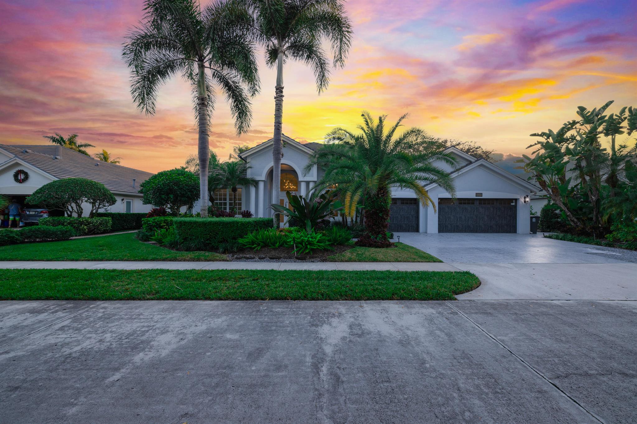 LOXAHATCHEE POINTE - Residential
