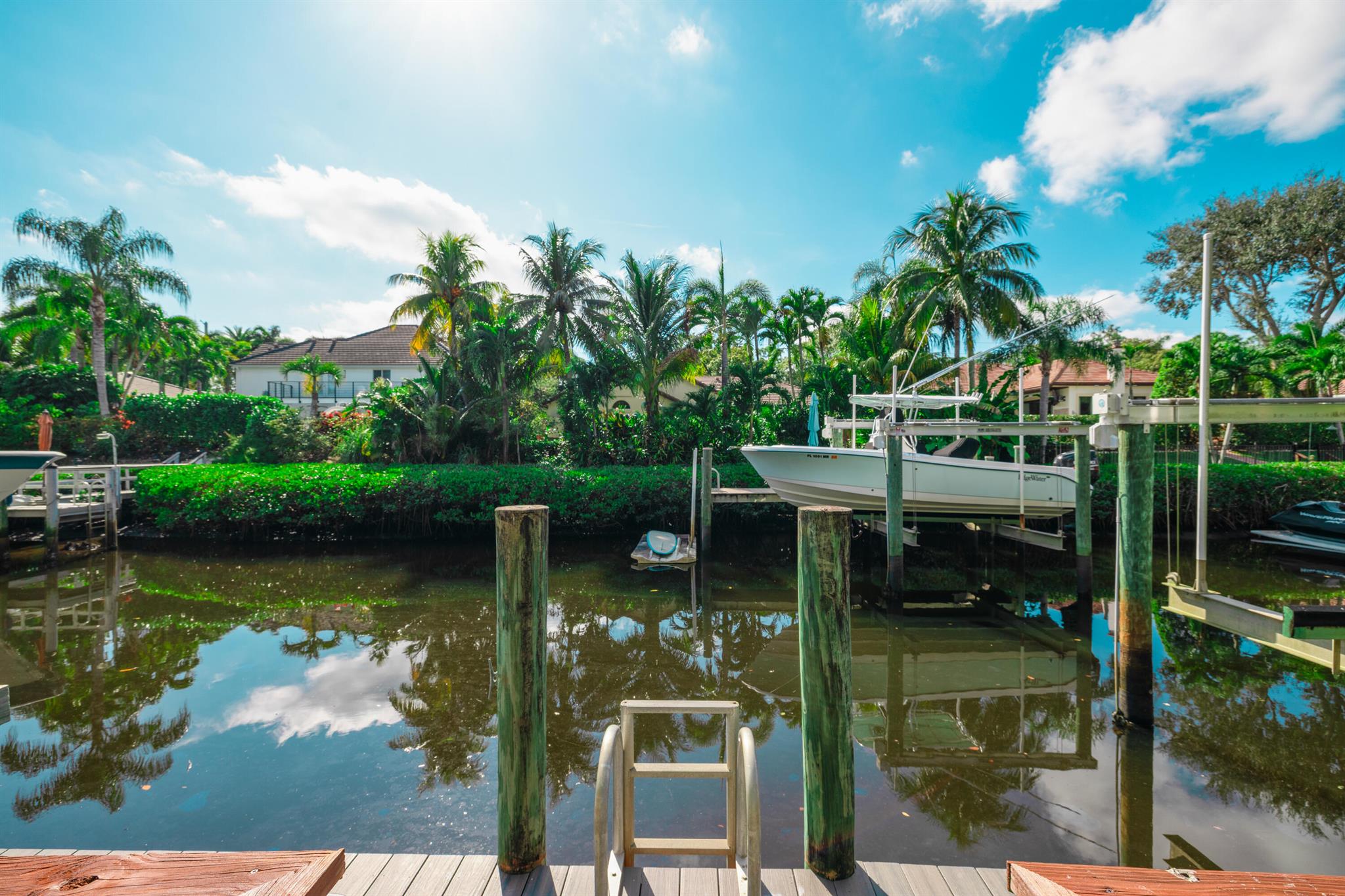 LOXAHATCHEE POINTE - Residential