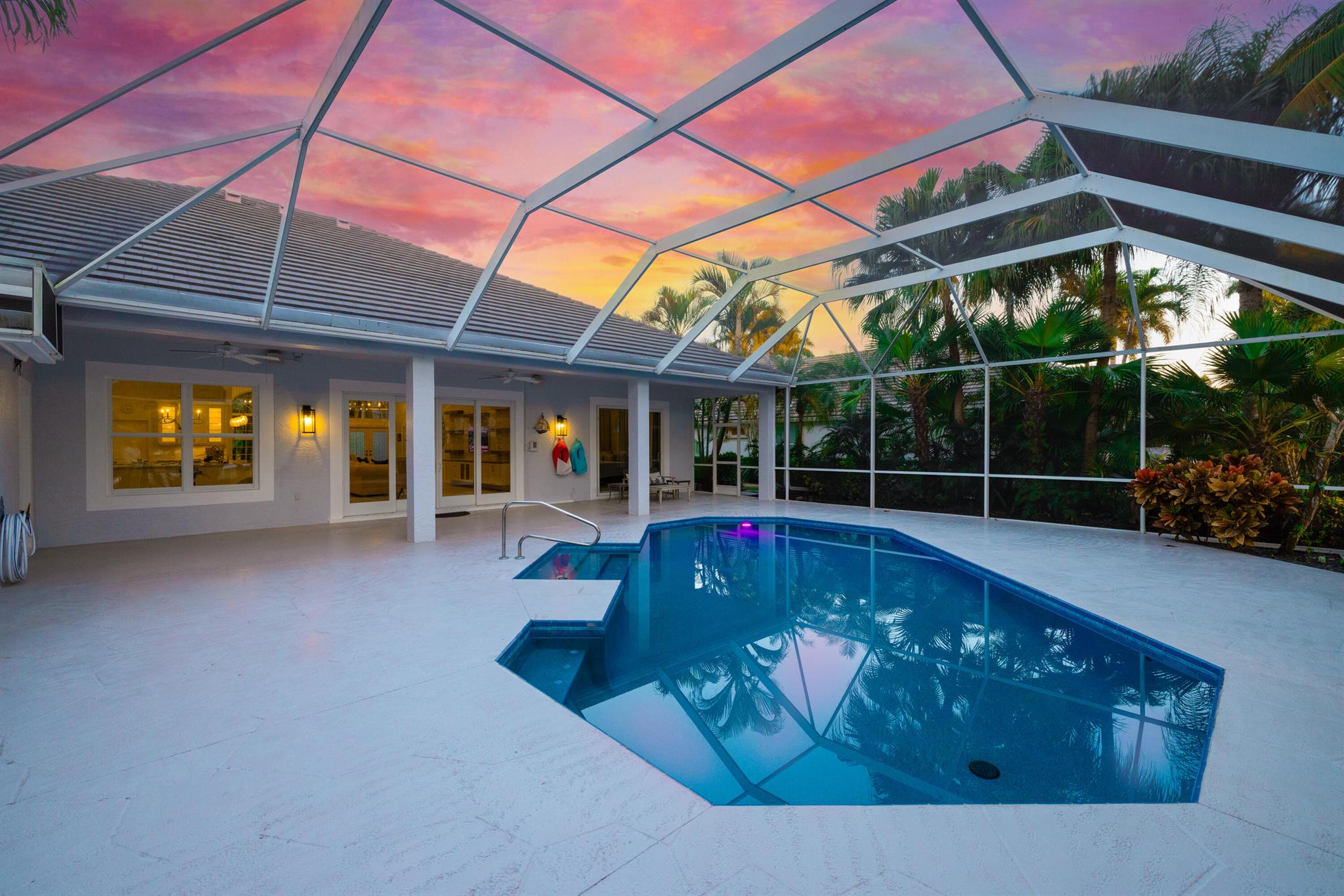 LOXAHATCHEE POINTE - Residential