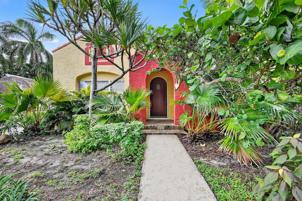 Photo of 620 Lytle Street, West Palm Beach, FL 33405 (MLS # R11104928)