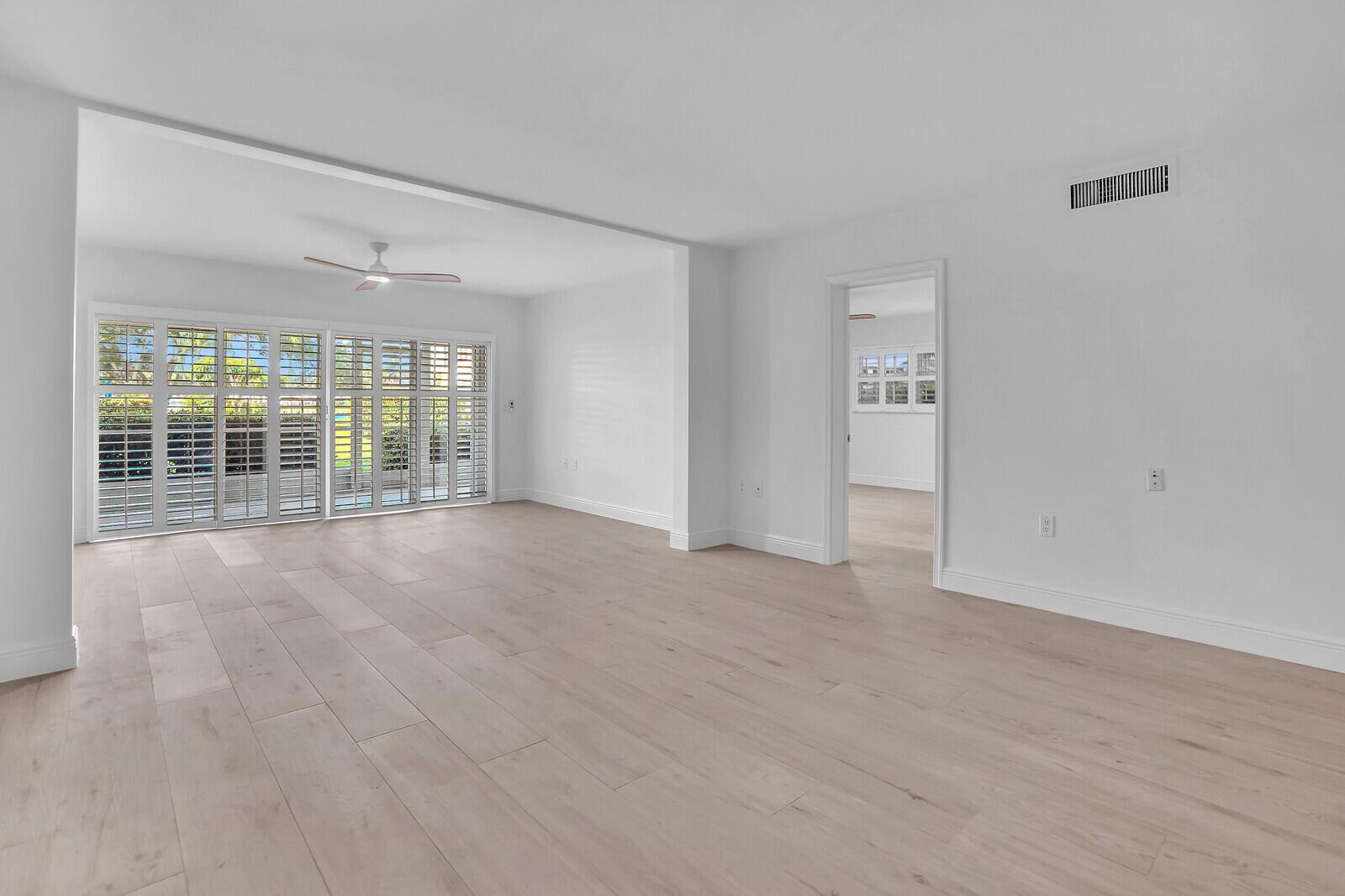 ATLANTIS SHERBROOKE VILLA - Residential