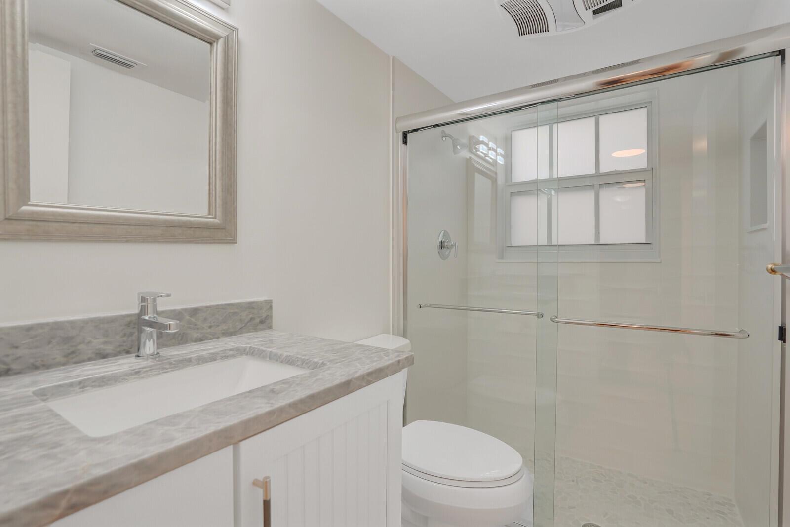 ATLANTIS SHERBROOKE VILLA - Residential