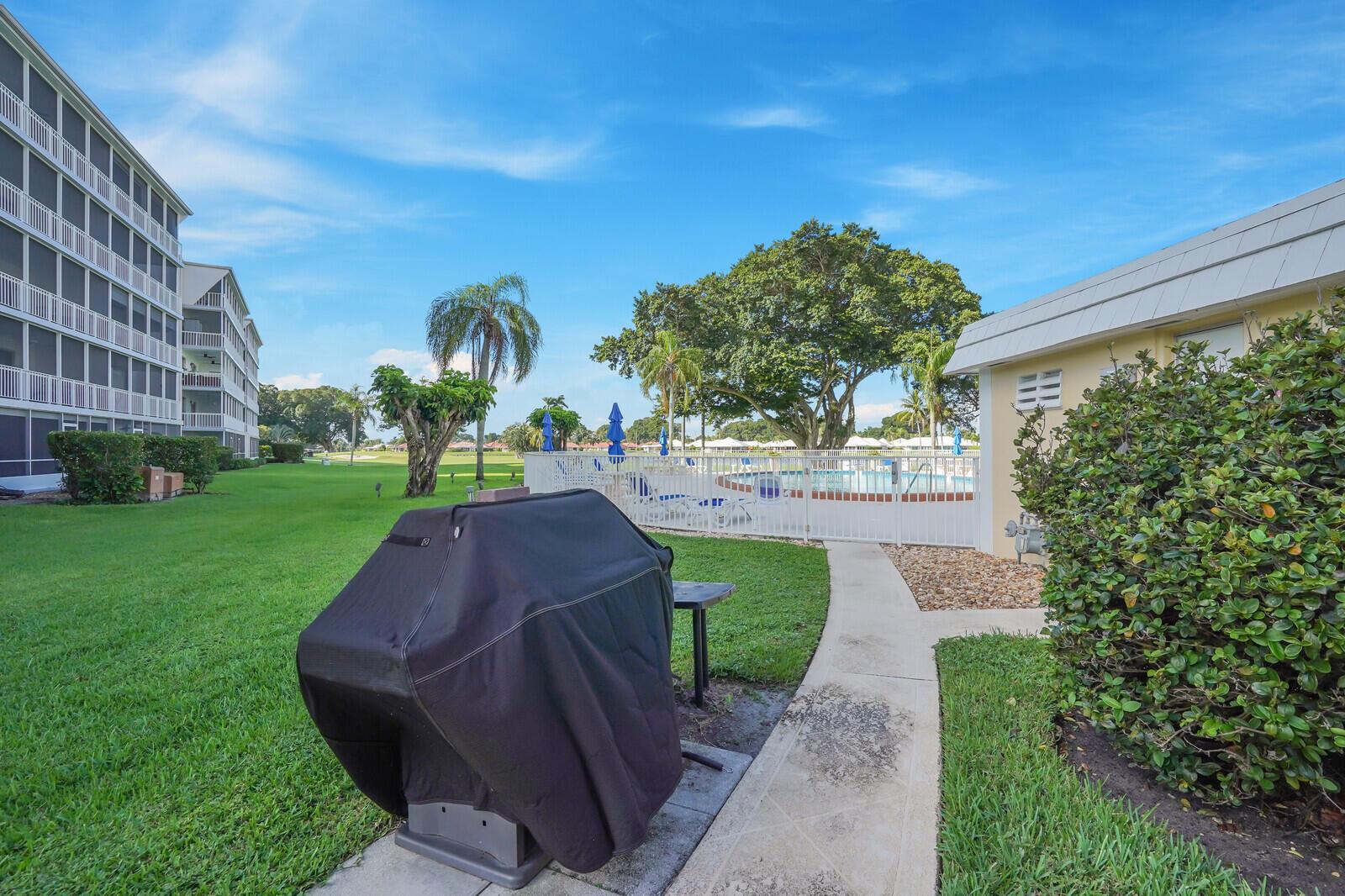 ATLANTIS SHERBROOKE VILLA - Residential