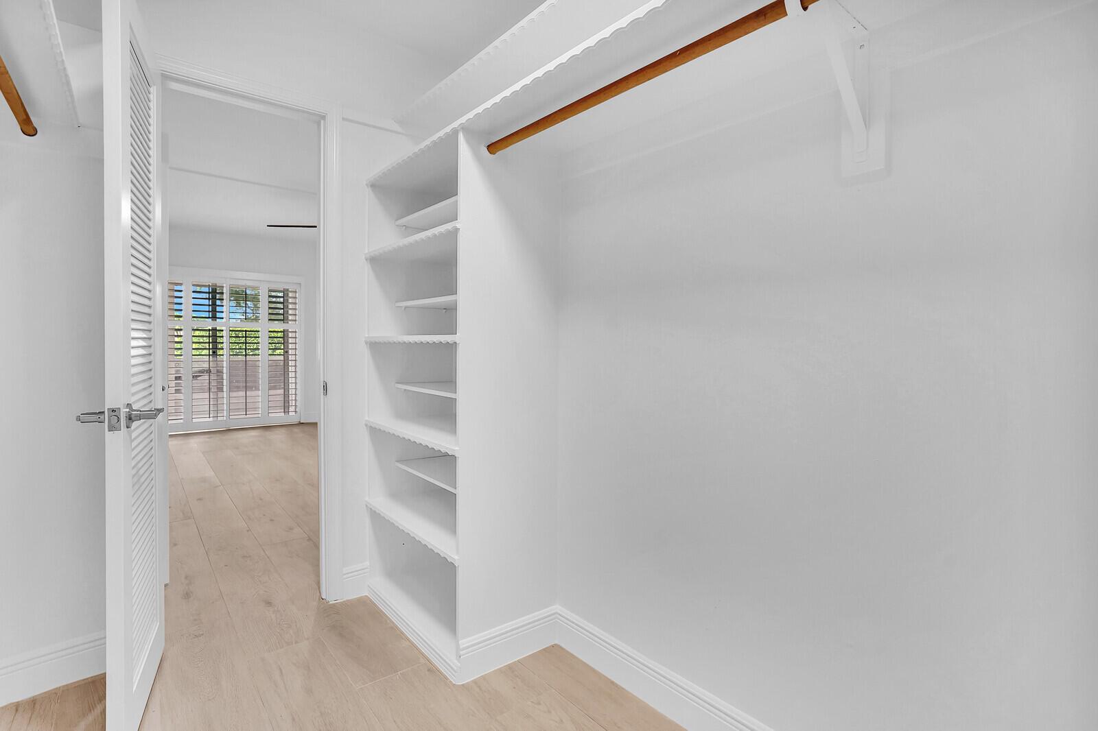 ATLANTIS SHERBROOKE VILLA - Residential