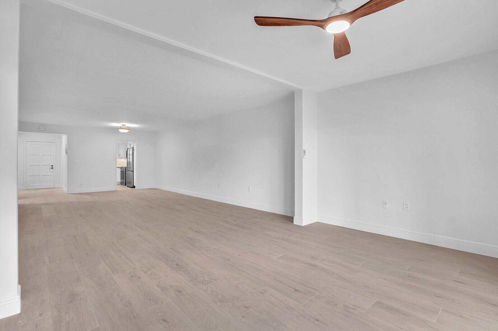 ATLANTIS SHERBROOKE VILLA - Residential