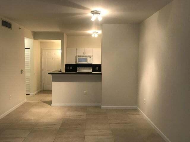 COURTYARDS IN CITYPLACE C - Residential Lease