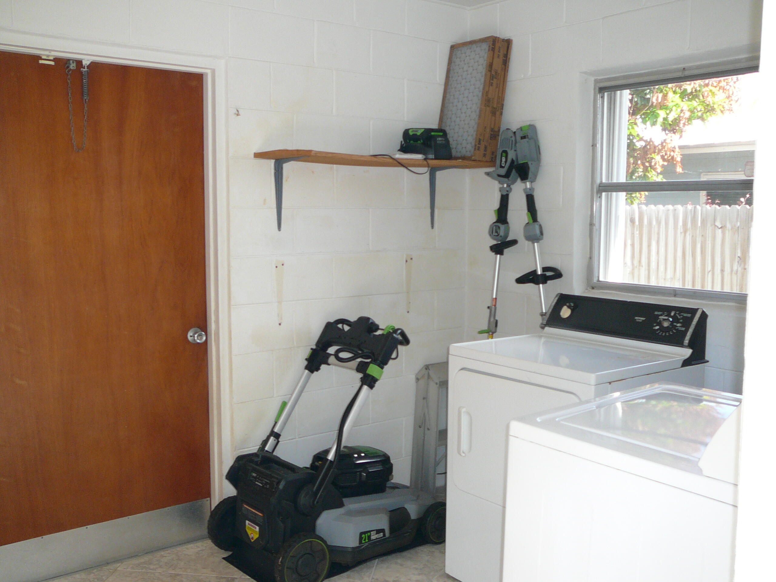 SHERWOOD ACRES UNIT 1 - Residential