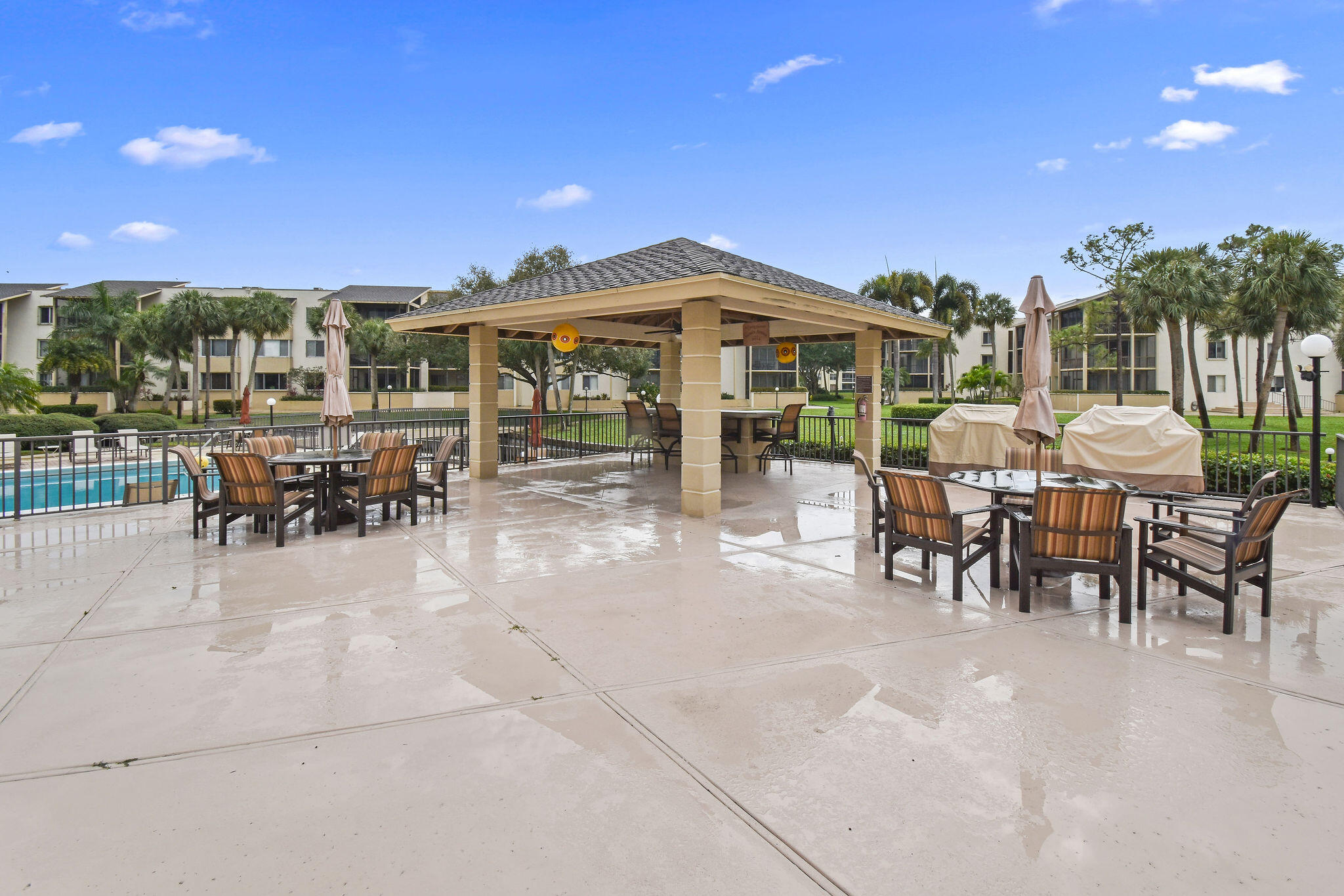 LONGWOOD - Residential