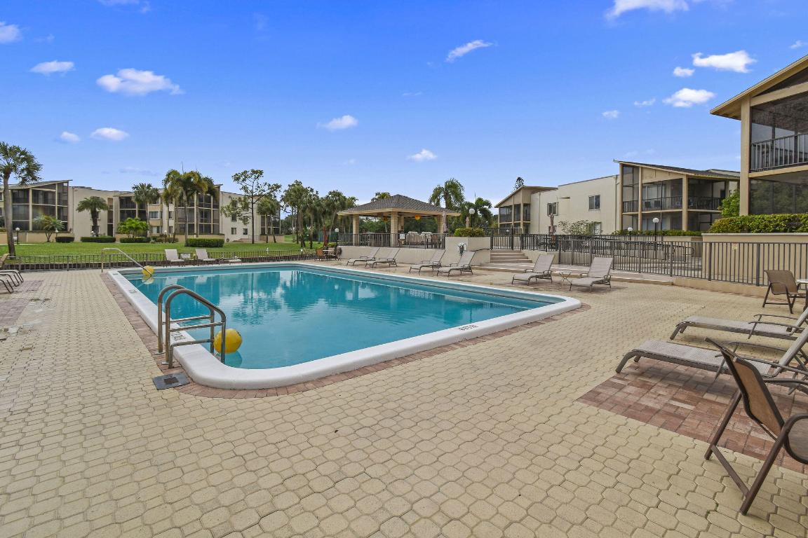 LONGWOOD - Residential