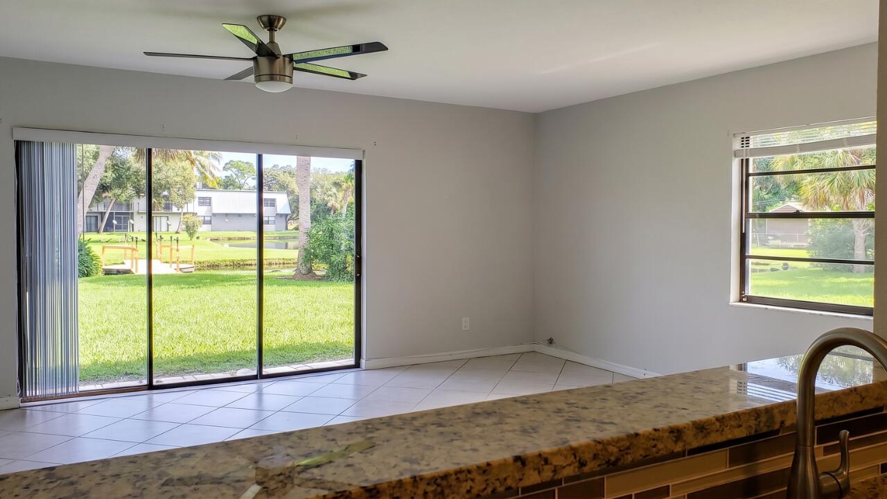 WOODLANDS CONDOMINIUM APARTMENT BUILDING 1 - Residential Lease