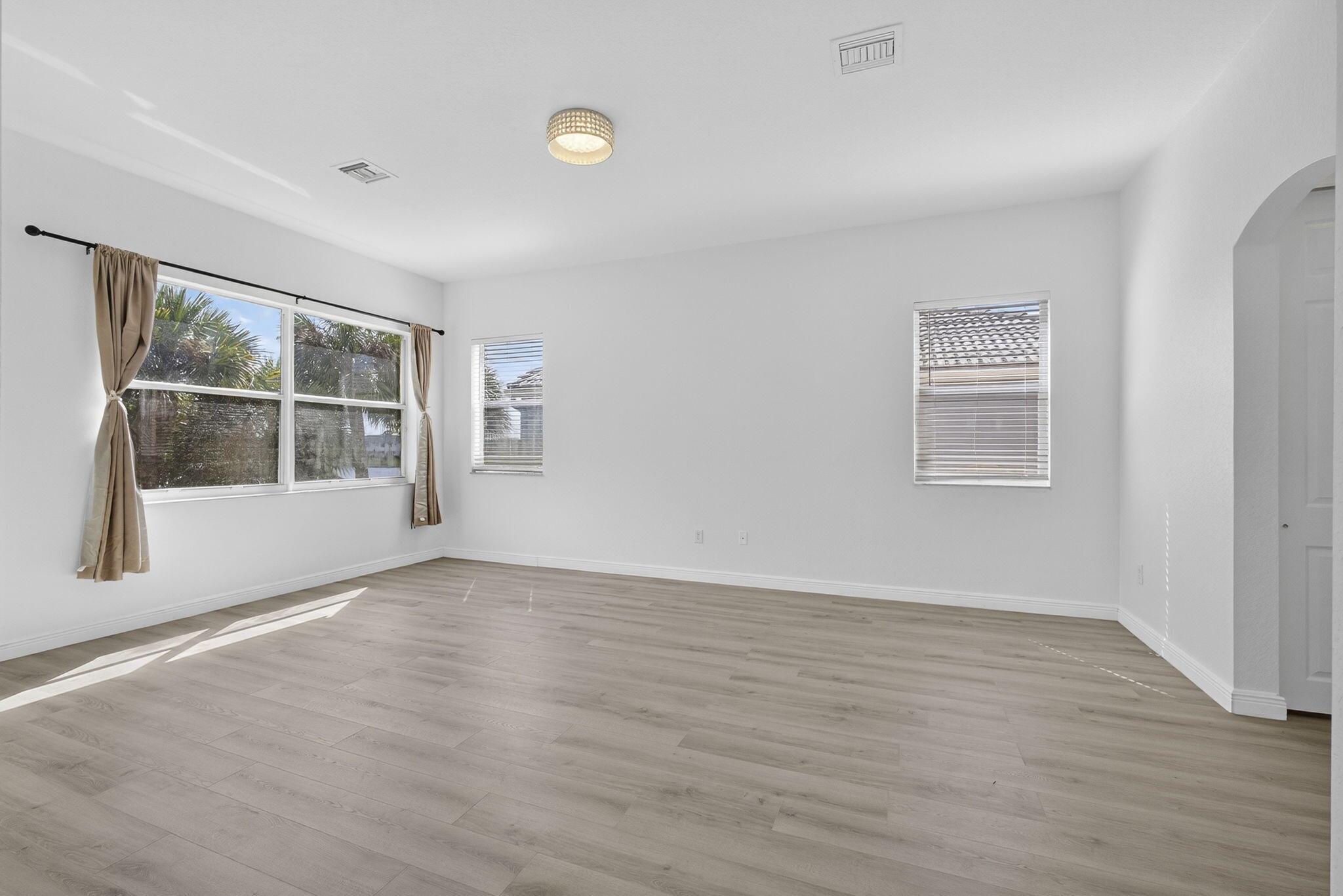 MADISON GREEN 1 - Residential Lease